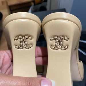 Chanel 2020-2021 Mule CC Logo Beige